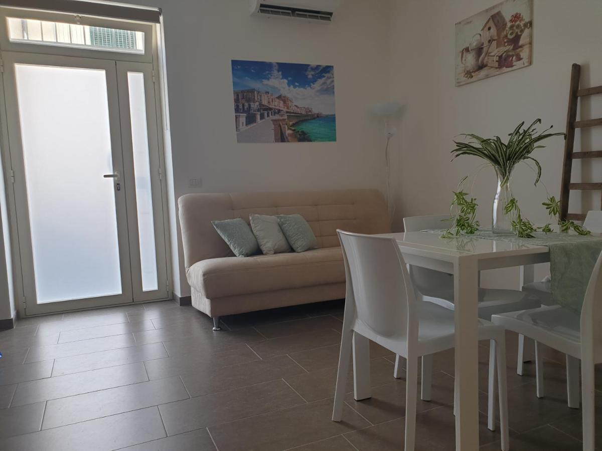 La Petite Maison Daire Siraküza Dış mekan fotoğraf