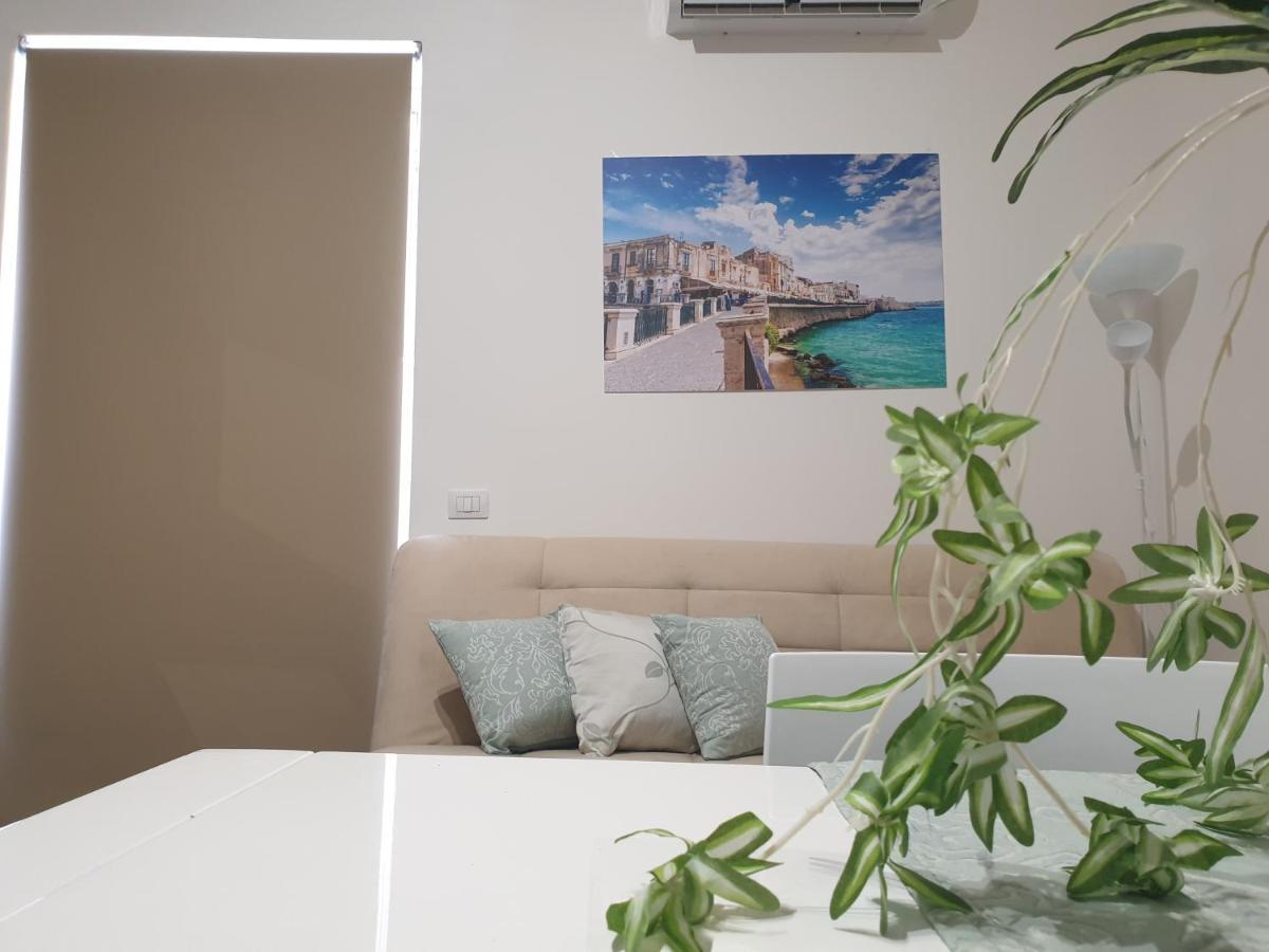 La Petite Maison Daire Siraküza Dış mekan fotoğraf